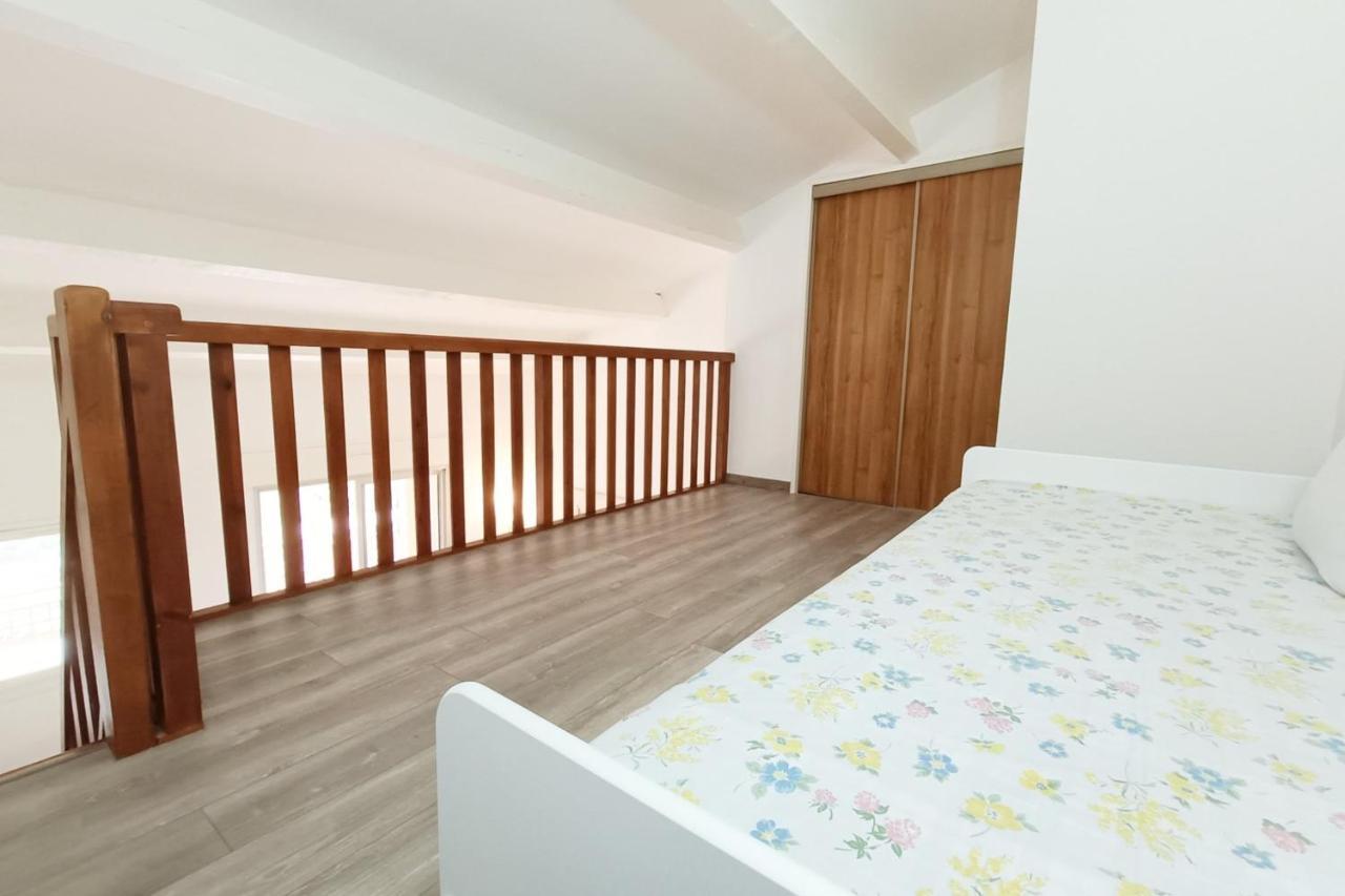 Spacious Sea View Apart At 50M From The Beach باندول المظهر الخارجي الصورة